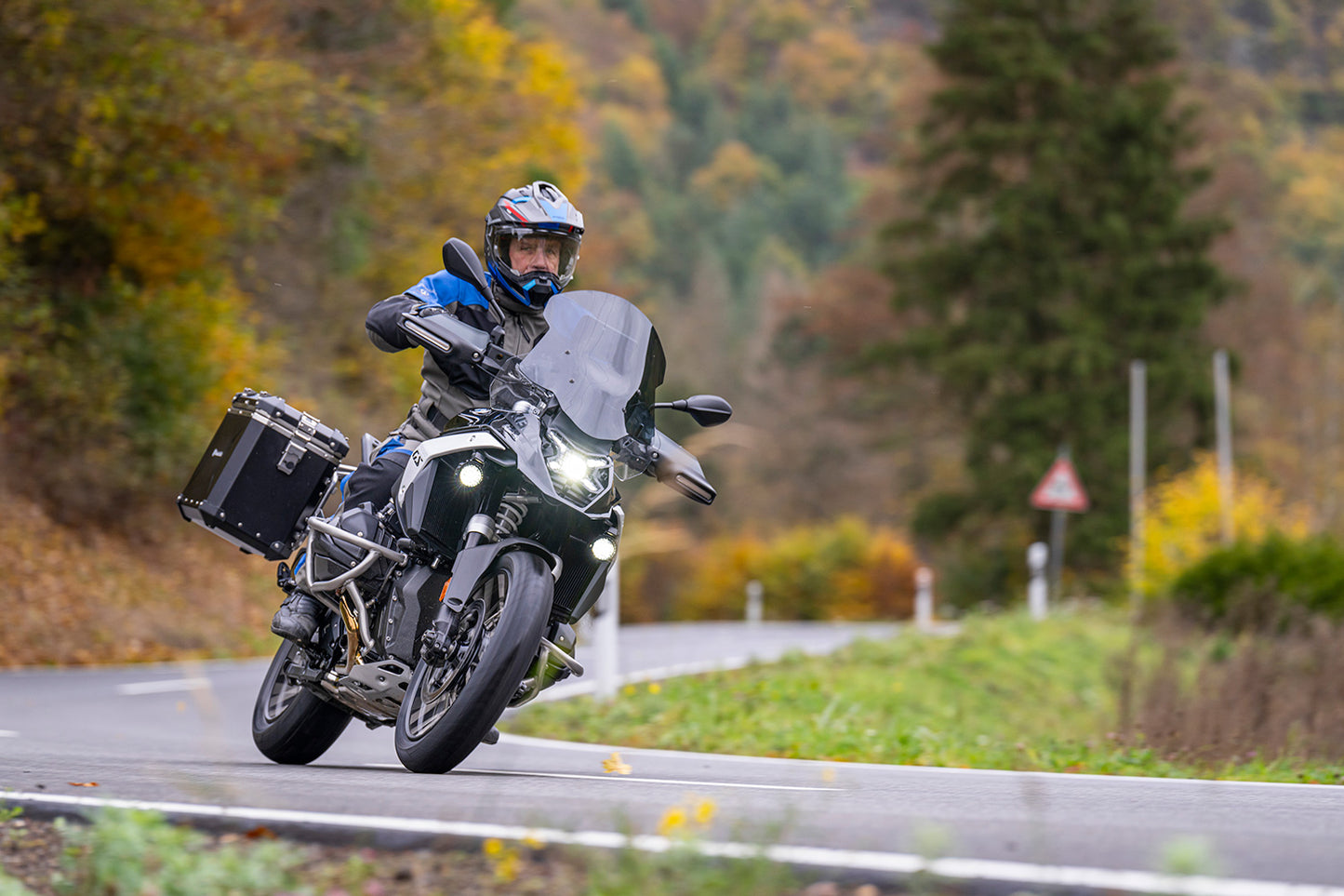 BMW R 1300 GS Protection - Headlight Guard