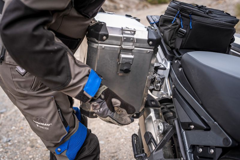 BMW R 1300 GS ADVENTURE LUGGAGE - 45L SIDECASES EXTREME DIRECTLOCK