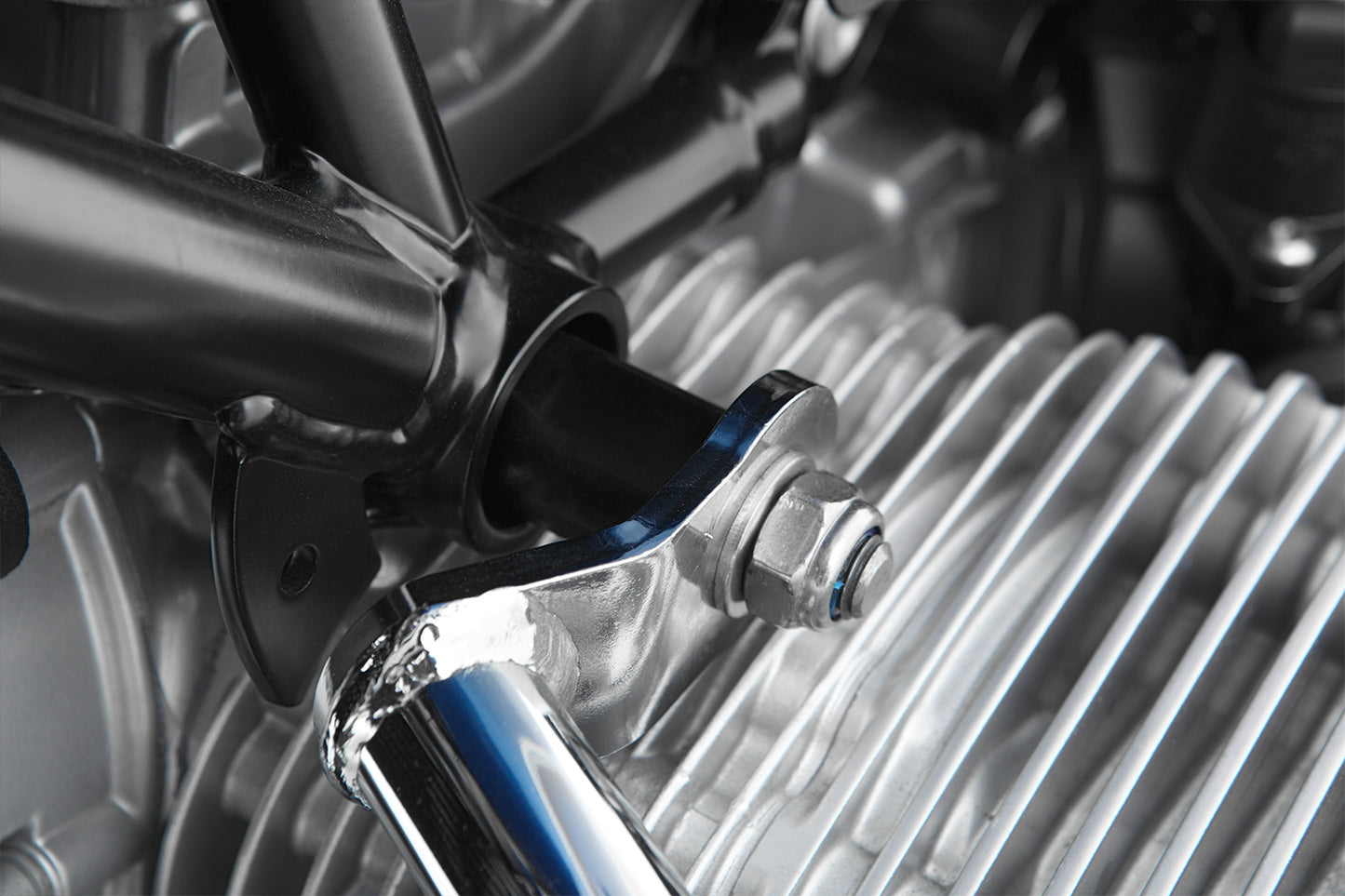 BMW R 9 T Ergonomics - Engine Guard Widening Set