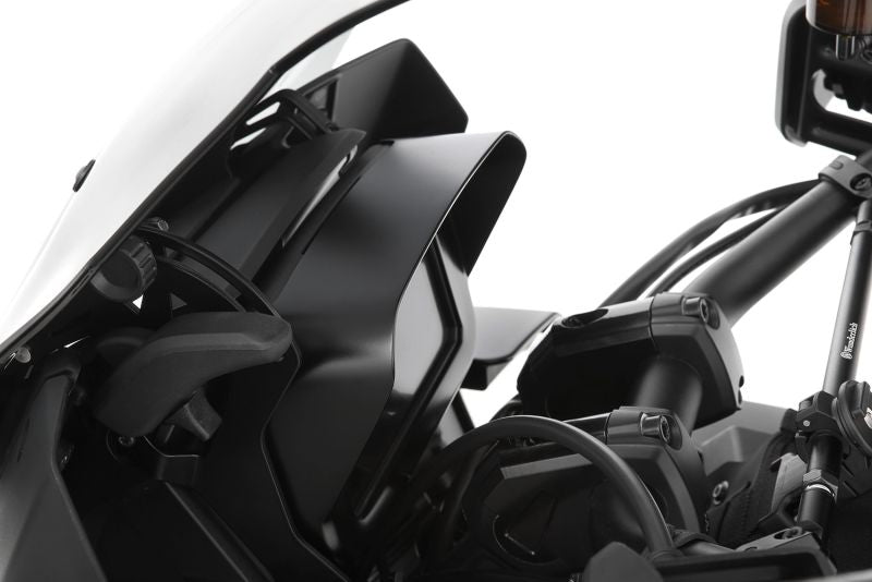 Glare Shield Ergonomics – TFT 6.8” Cockpit