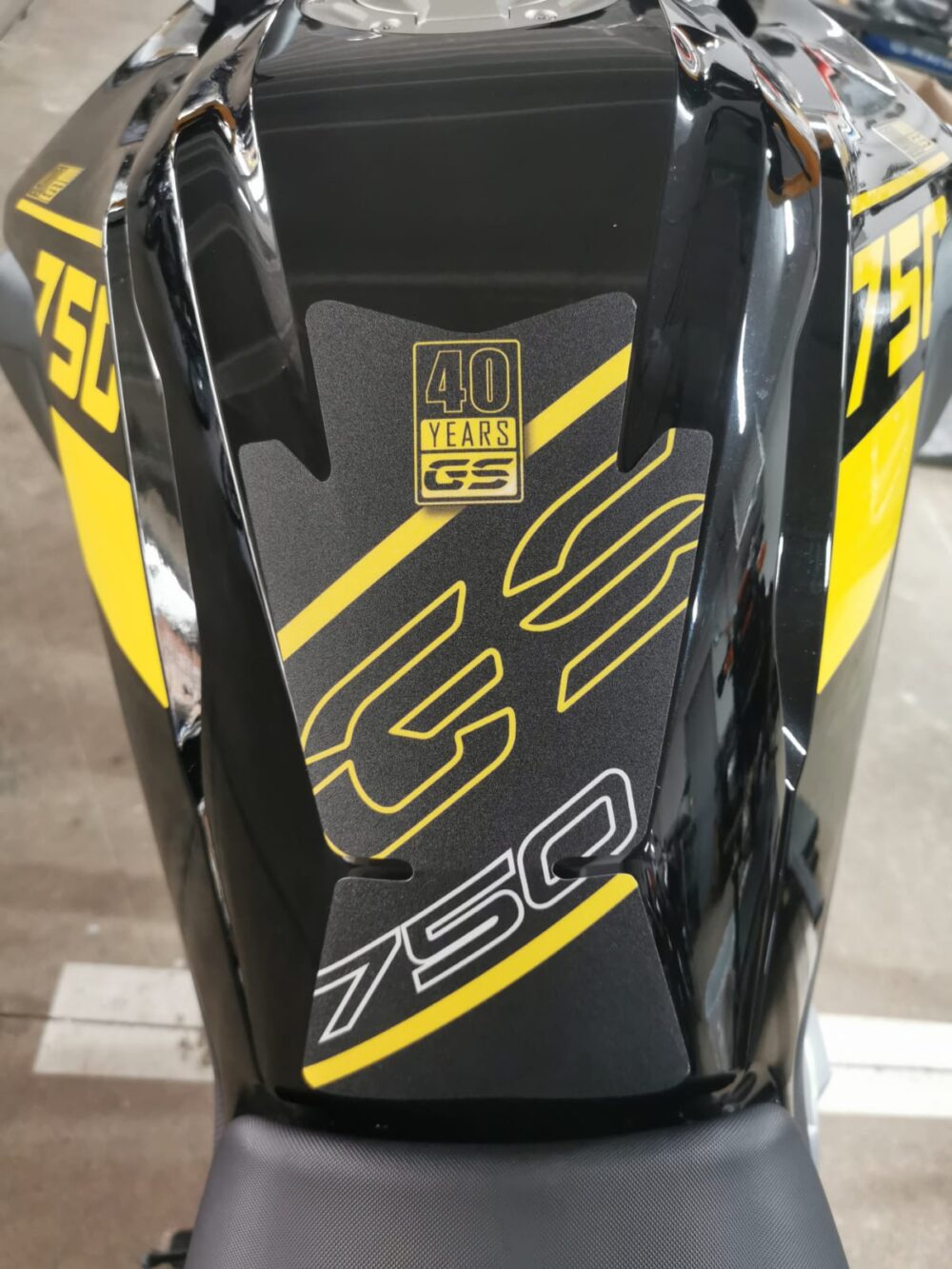 BMW F750GS Ergonomics - Tank Pad
