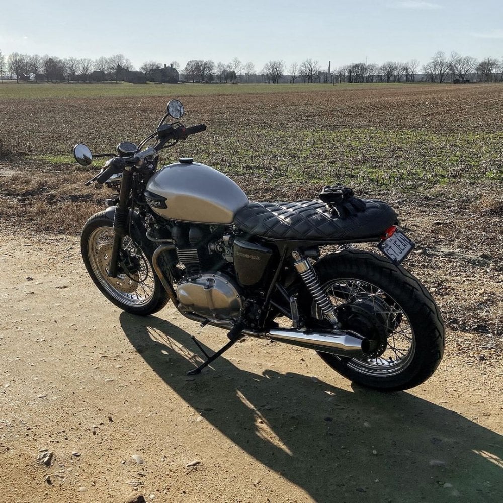 Triumph Bonville Seat- Skinny Black (The Mamba)