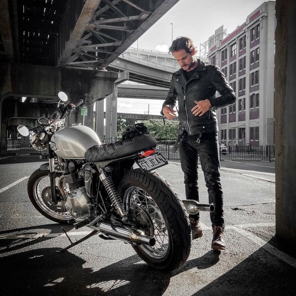 Triumph Bonville Seat- Skinny Black (The Mamba)