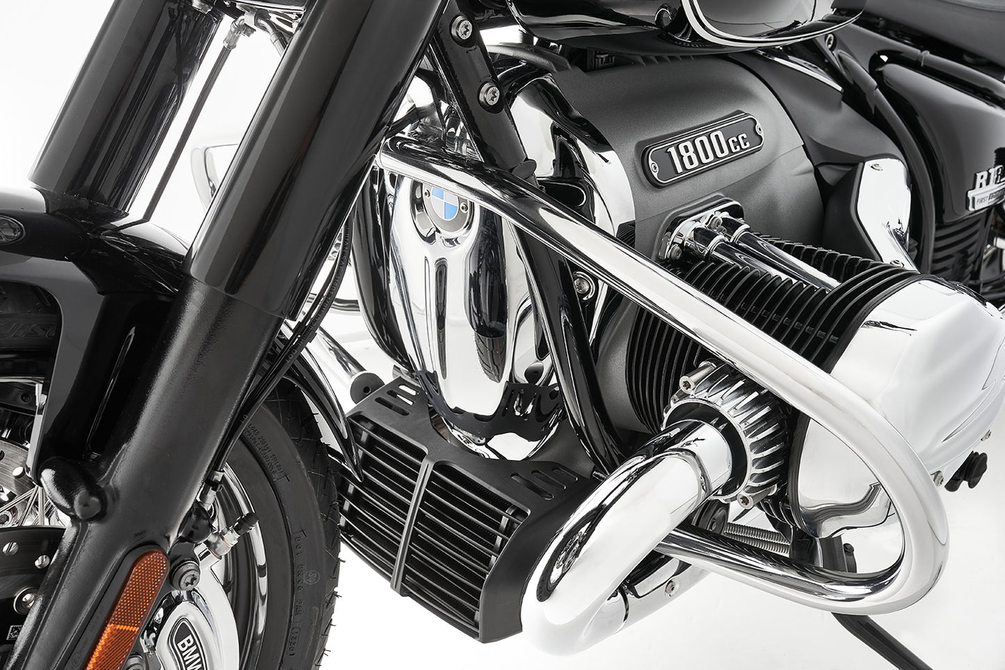 BMW R18 Protection - Engine Guard