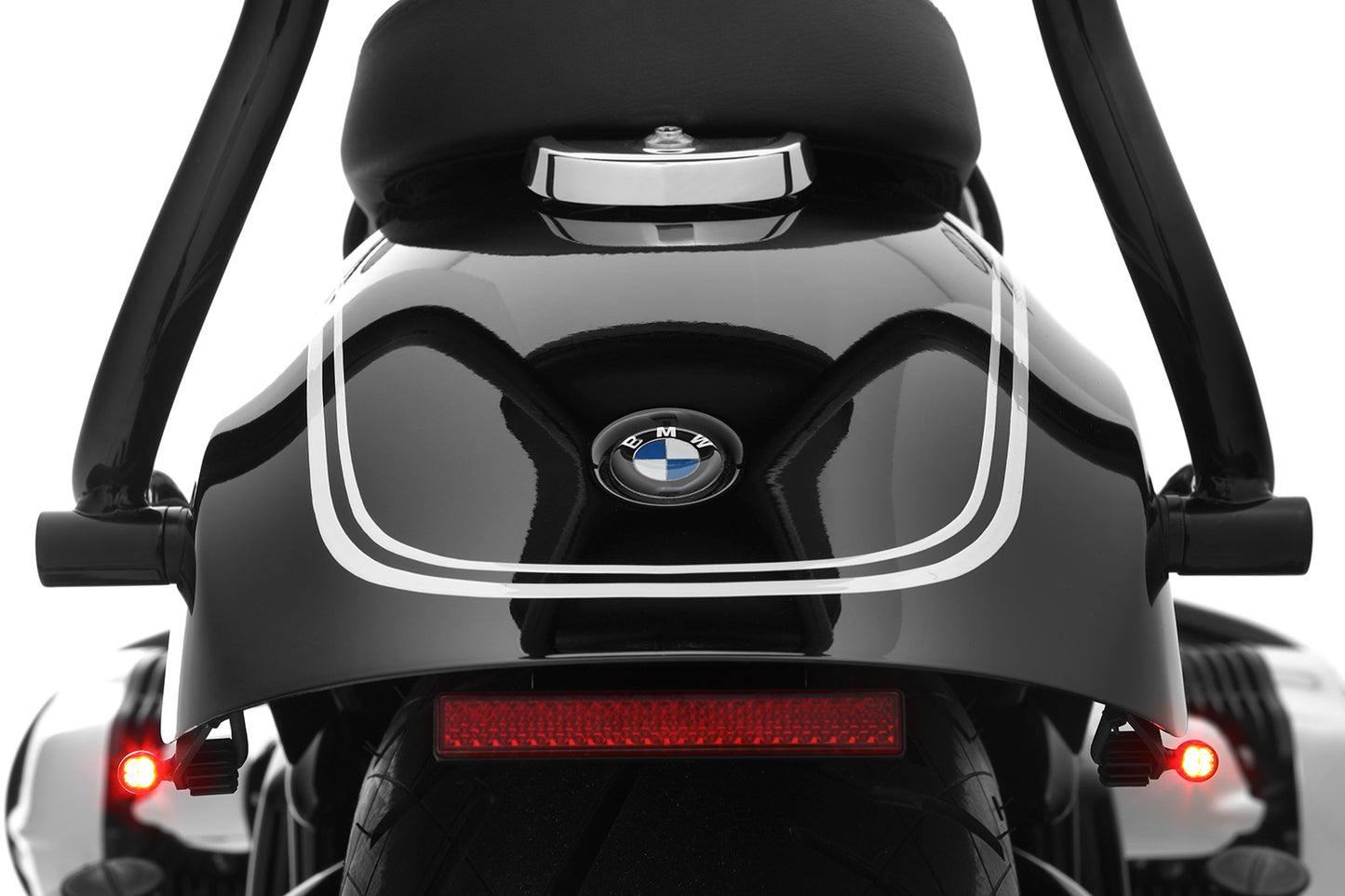 BMW R18 Ergonomics - Backrest