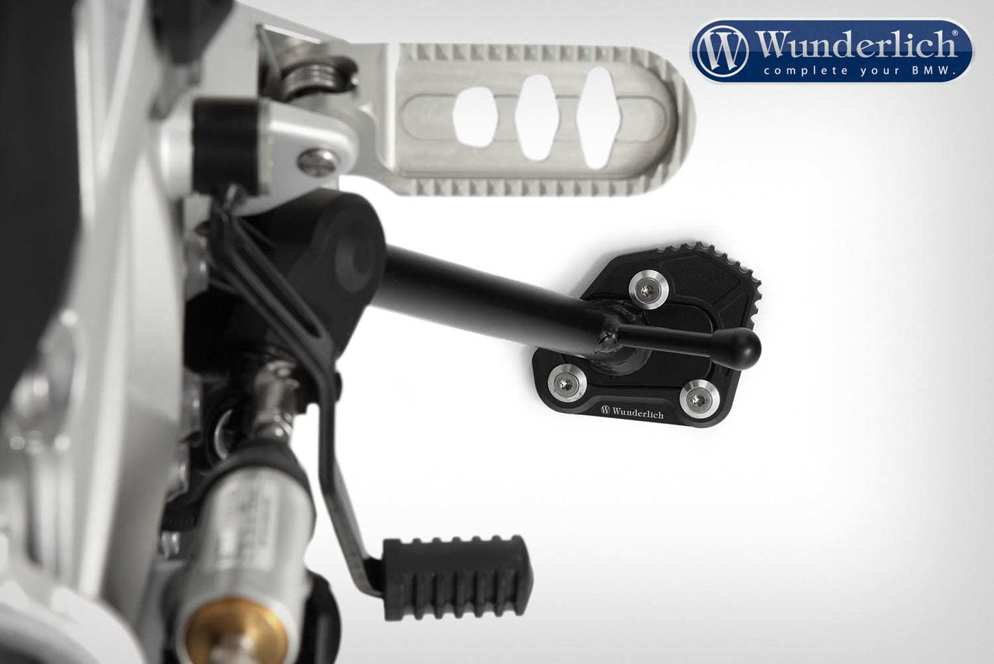 BMW F750GS Ergonomics - Side Stand Enlargement.