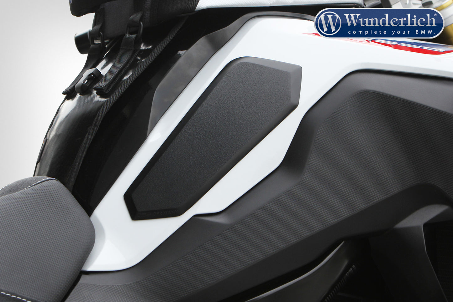 BMW F 850GS Ergonomics - Tank Pad.