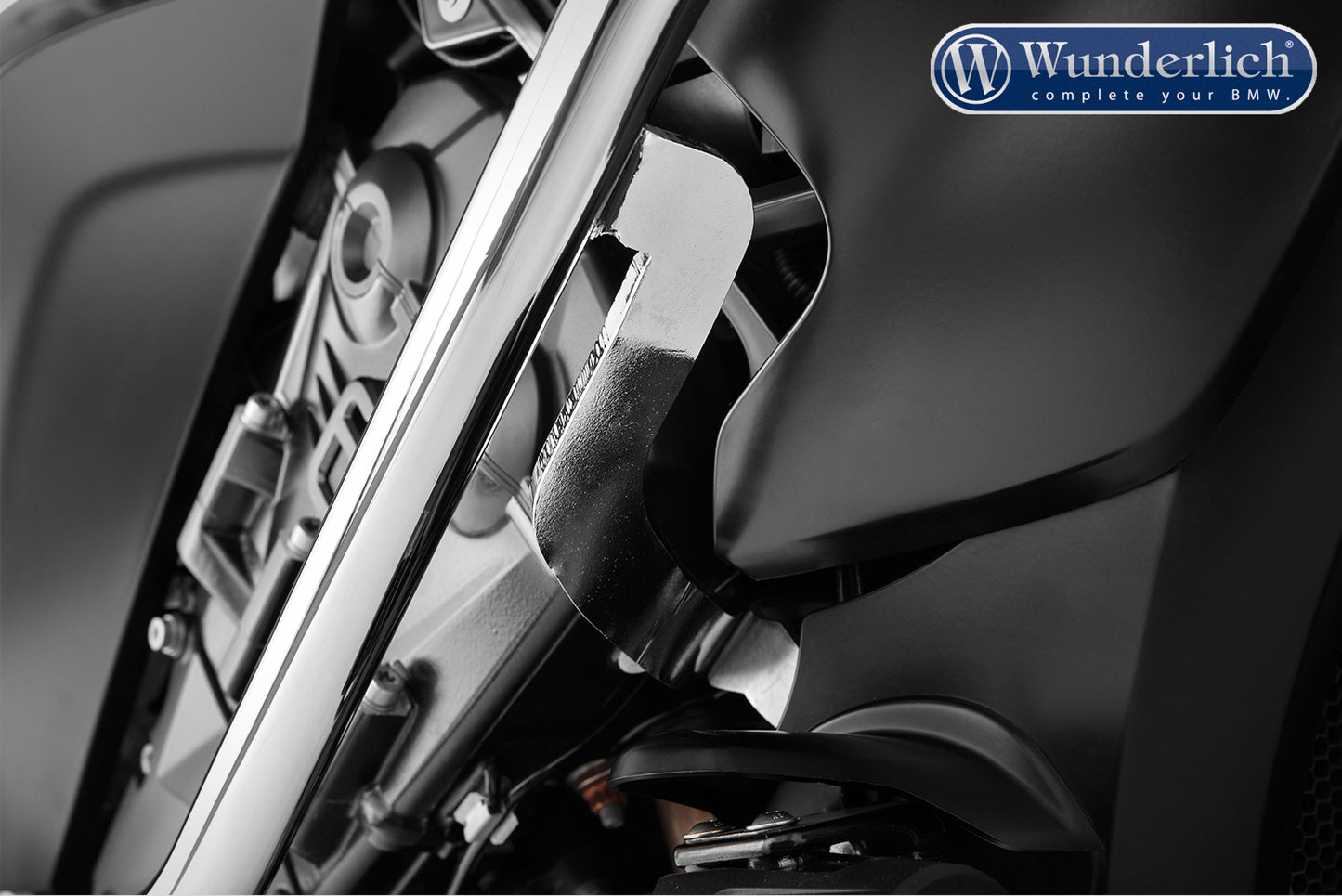 BMW K1600B Protection - Engine Bar.