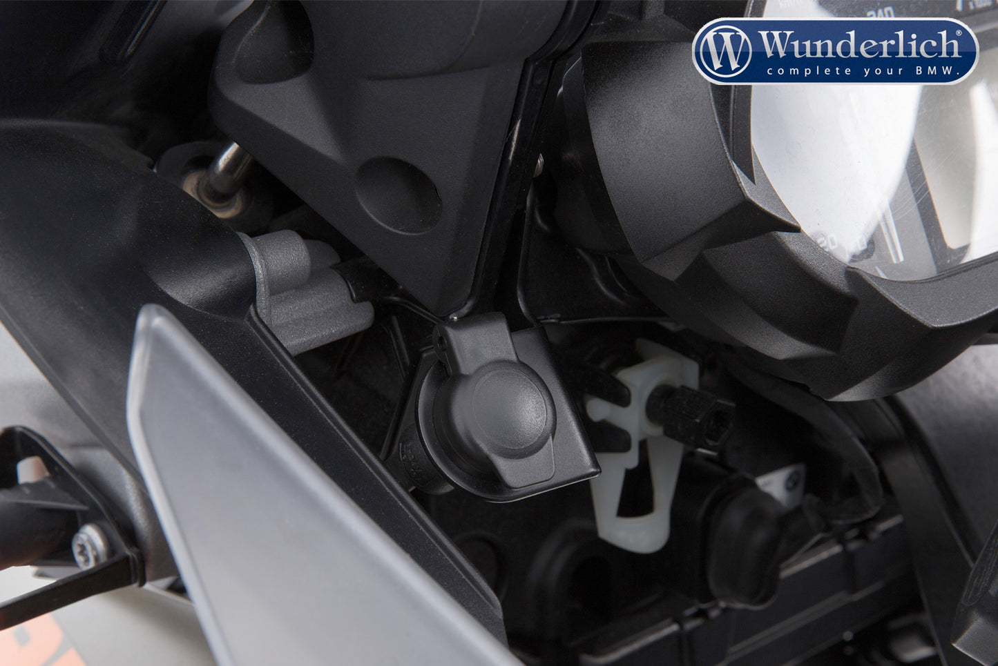 BMW R1200GS Ergonomics - Socket Holder.