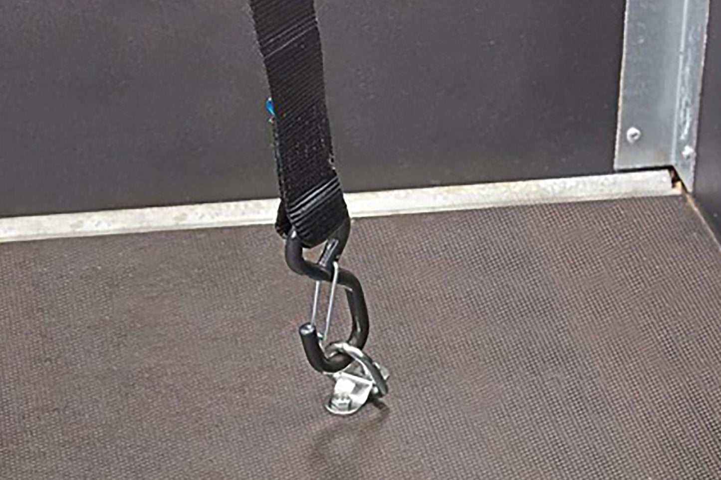 TIE DOWN - D Ring Fixing Hook