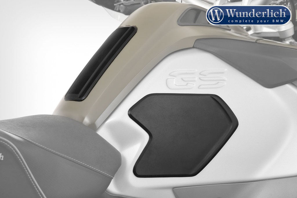 BMW R1200GSA Ergonomics - Tank Pads.