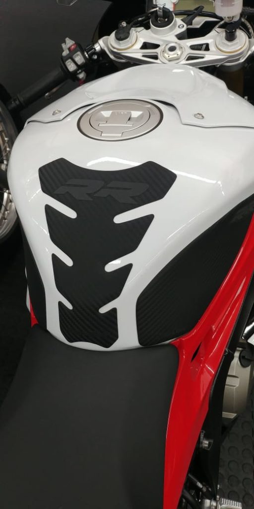 BMW S 1000 RR Ergonomics - Tank Pad.