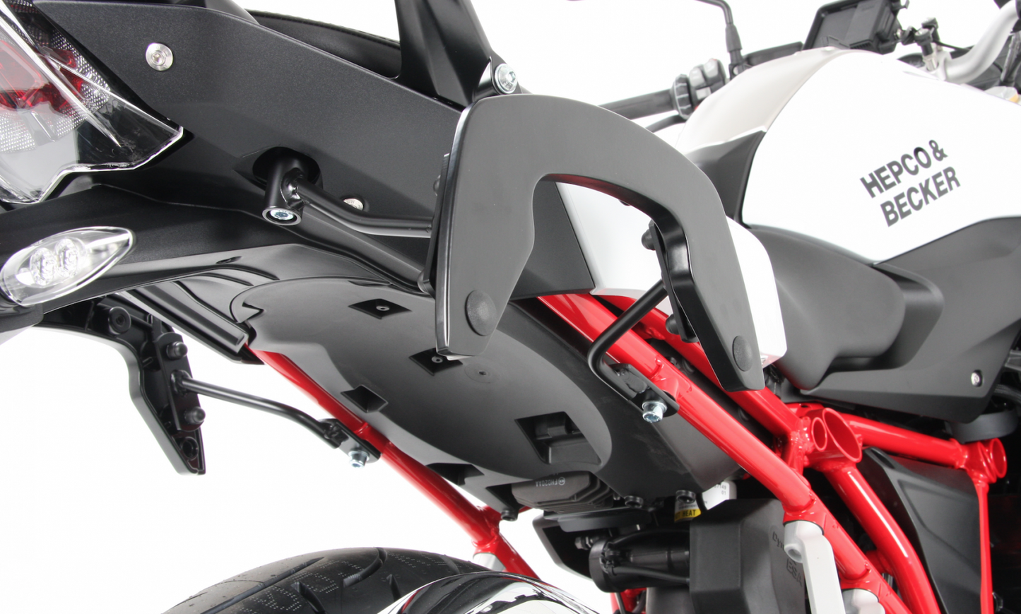 BMW R1200R Carrier - Sidecases C-Bow.