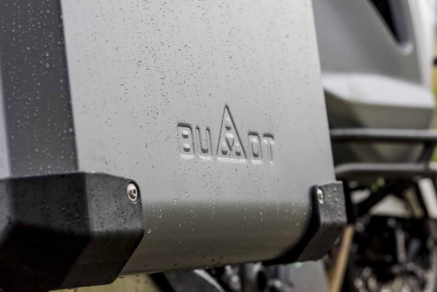 Bumot Luggage - Side case Only - EVO Defender (Black, Aluminium & Grey).