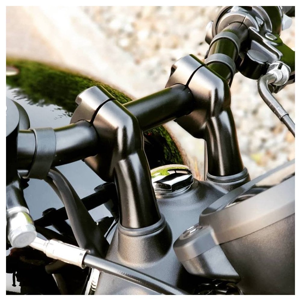 Triumph Ergonomics - Riser "Pull and Back" (22mm).