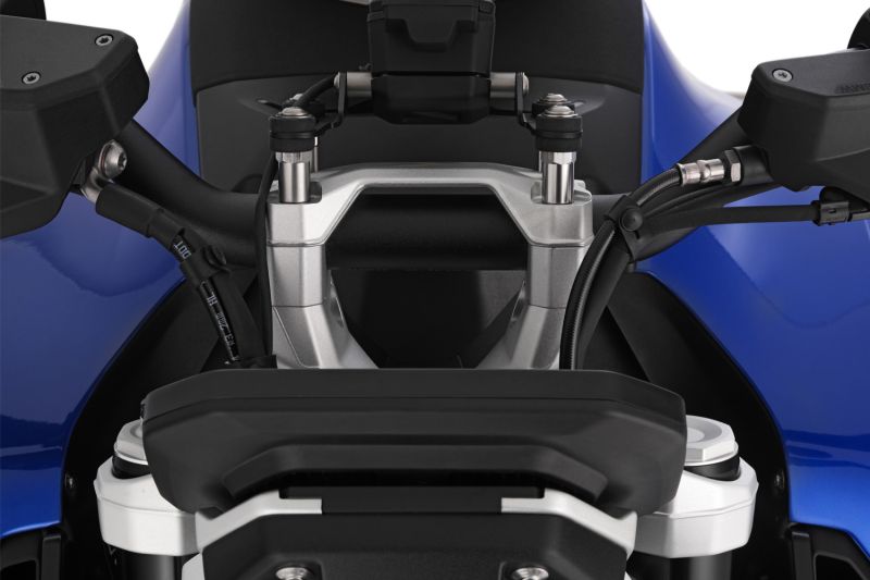 BMW R 1300 R Ergonomics - Handlebar Risers