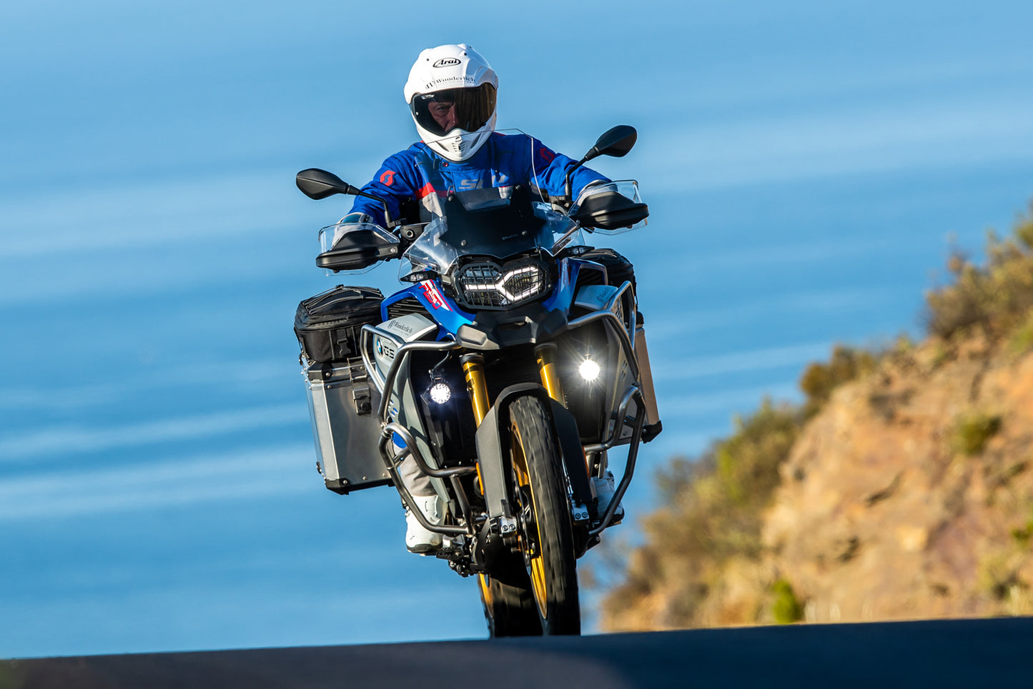 BMW F-Series F 900 GS Adventure Navigator holder with windscreen adjustment
