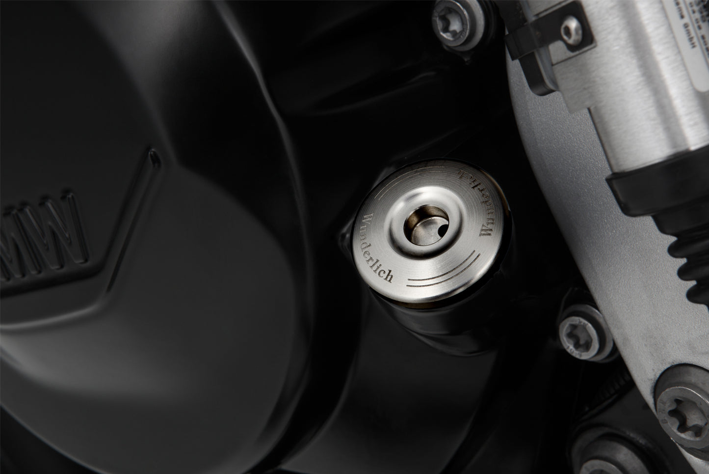 BMW Motorrad Ergonomics - Oil plug