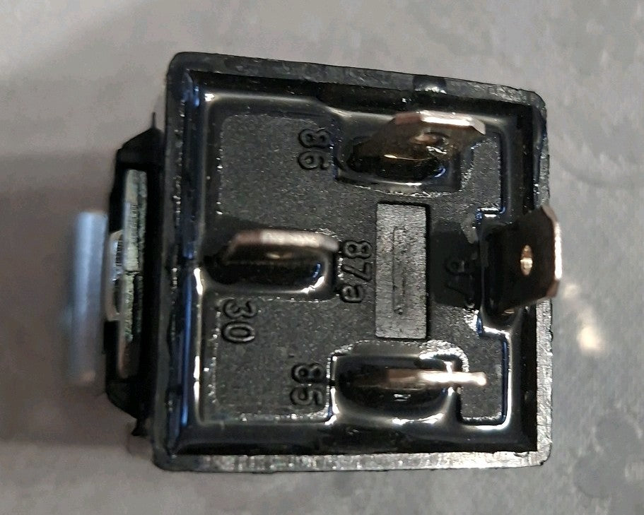Roots Relay 5 PIN 12V 40A