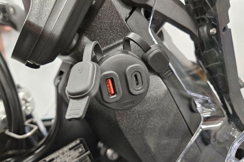 USB dual socket