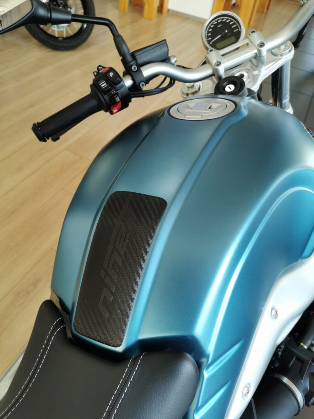 BMW RnineT Ergonomics- TANK PAD