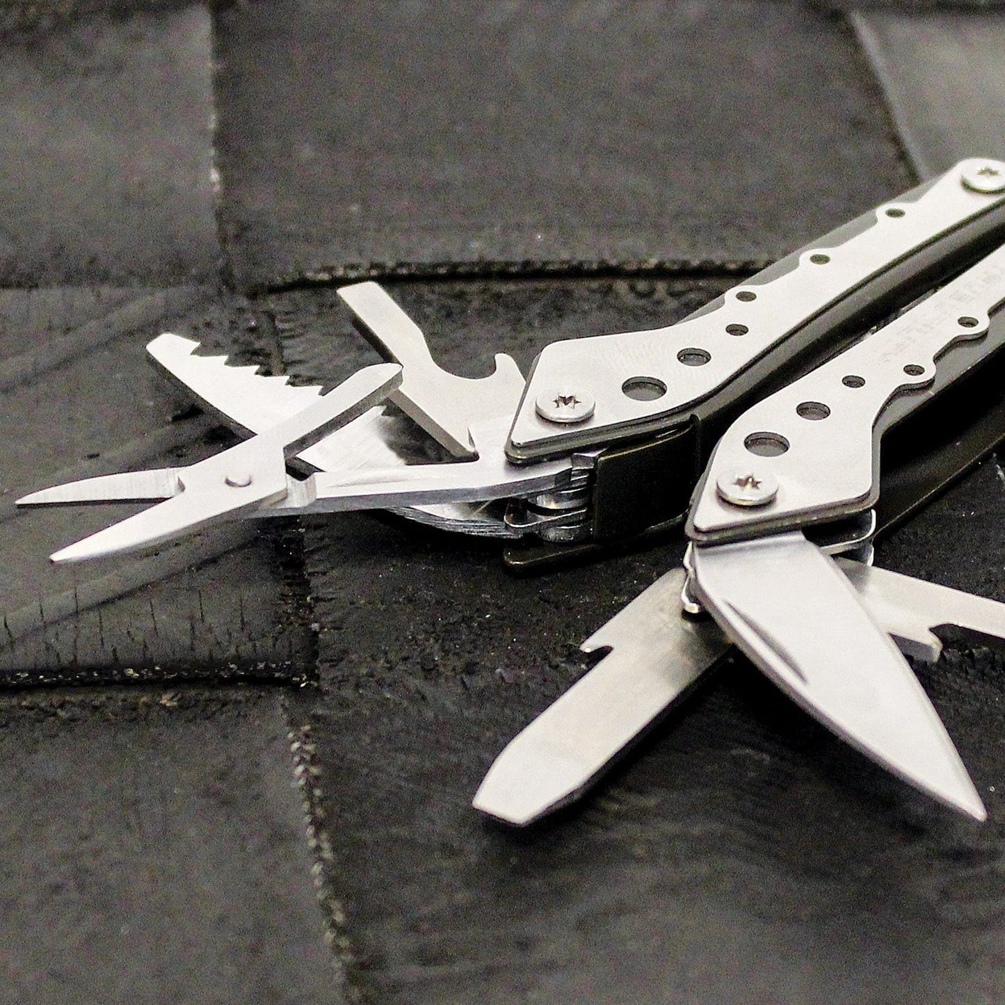 MINI MULTI TOOL