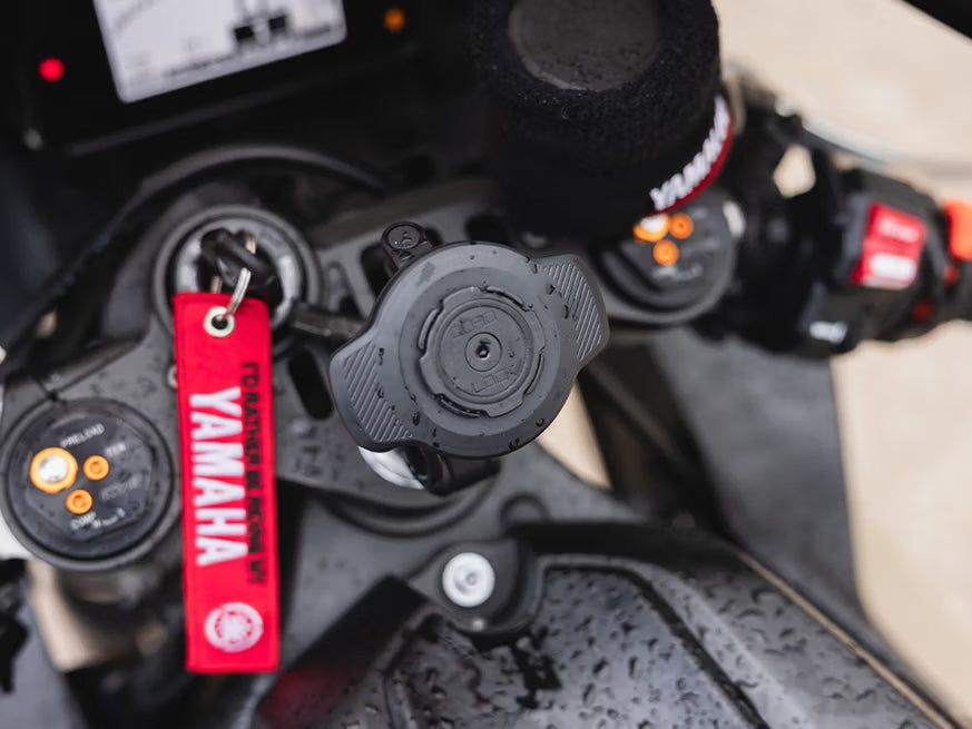 Weatherproof Wireless Charging Head Quad Lock®
