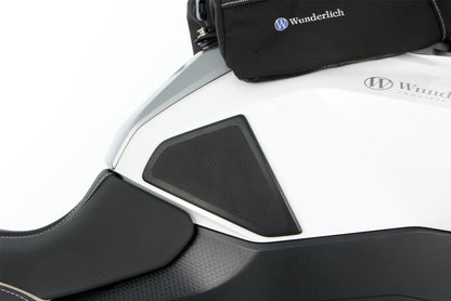 BMW F900XR Ergonomics - Tank Pads