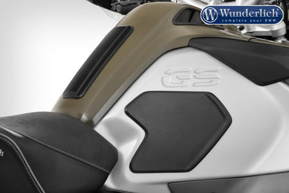 BMW R1200GSA Ergonomics - Tank Pads.