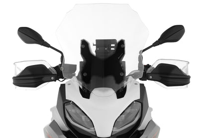BMW F900 Ergonomics - Windshield Marathon.