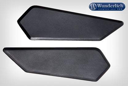 BMW R1250R Ergonomics - Tank Pads.