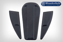 BMW K 1600GA Ergonomics - Tank Pad.