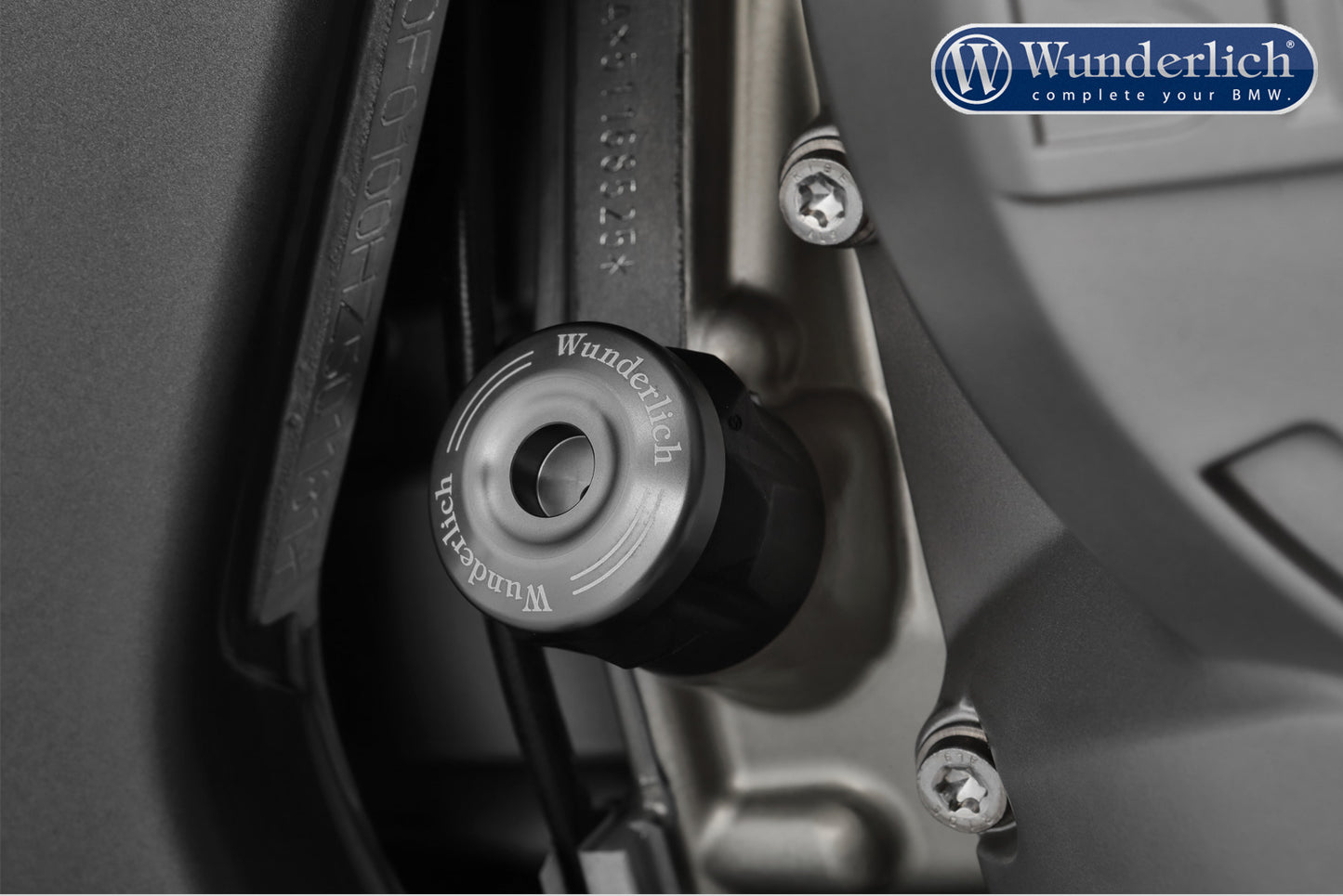 BMW K 1600 GA Ergonomics - Oil Filler Plug.