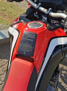 Honda Africa Twin CRF 1100L Ergonomics - Tank Pad