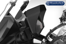 BMW Ergonomics - Cockpit Glare Protection.