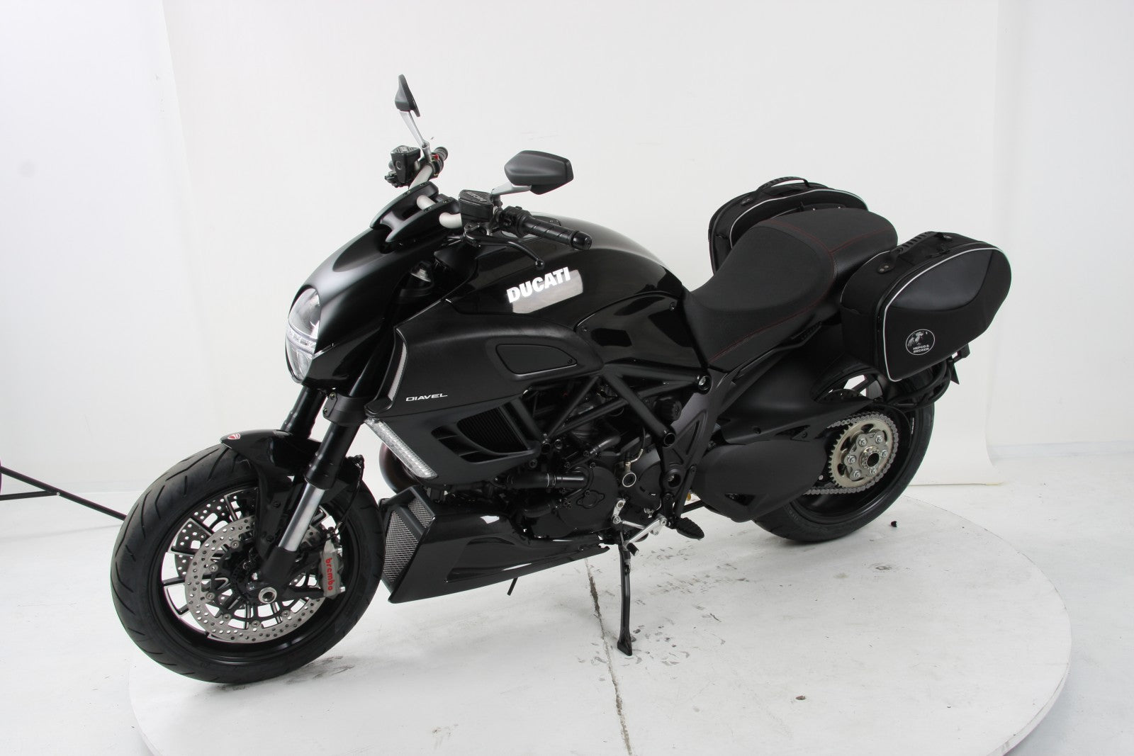 Ducati Diavel Sidecases Carrier - C-Bow.