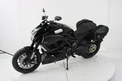 Ducati Diavel Sidecases Carrier - C-Bow.