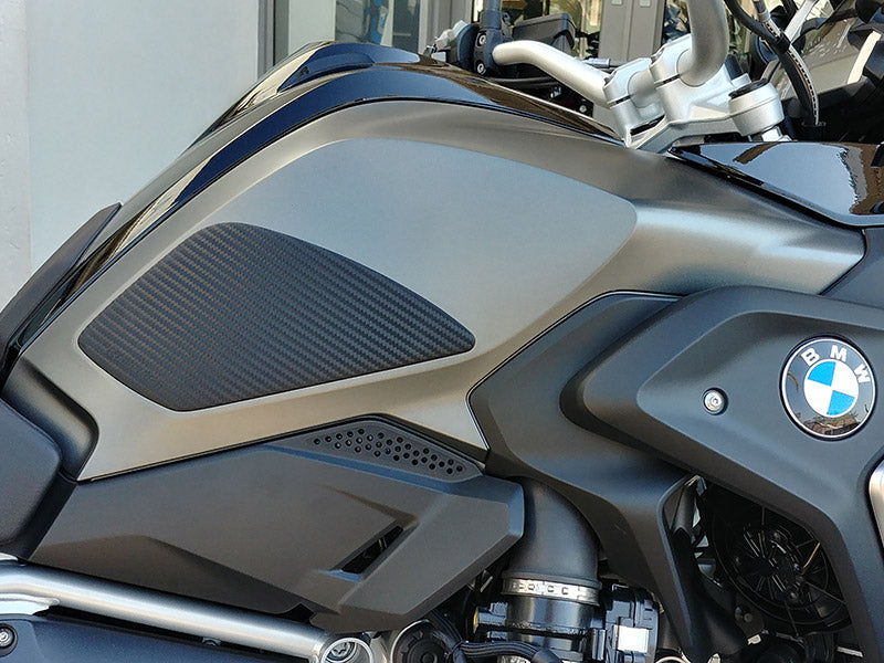 BMW R 1200GS LC Ergonomics - Knee Pad.