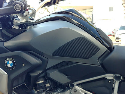 BMW R 1200GS LC Ergonomics - Knee Pad.